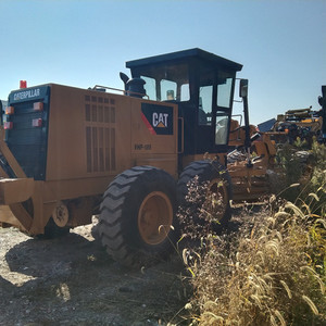 Niveleuse CAT 12, poids en marche de 14 tonnes, 12000 kg, modèle 2021, moteur CAT 3306T, état neuf à 100 %, pompe et boîte de vitesses à 90 % neuves, 1000 heures d'utilisation. - Product Image 1
