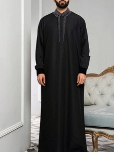 Robe pour <span class=keywords><strong>homme</strong></span> brodée en fil d'argent à col montant noir-Thobe traditionnel d'Arabie saoudite <span class=keywords><strong>Tenue</strong></span> d'affaires formelle - Product Image 3