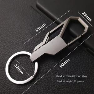 Porte-clés en alliage de zinc de luxe, logo personnalisé gravé au laser, cadeau promotionnel pour homme - Product Image 4