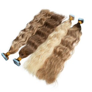 Cinta de calidad superior sin procesar en el cabello 100% Extensión de cabello humano de <span class=keywords><strong>Europa</strong></span> alineada con cutícula Cinta invisible rizada Ins para salón - Product Image 4