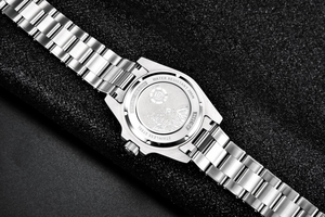 Montre automatique <span class=keywords><strong>STEELDIVE</strong></span> SD1958V de la marque <span class=keywords><strong>Steeldive</strong></span>, cadran noir vintage, luminescent, mouvement NH35, résistante à l'eau jusqu'à 200 m, montre de plongée - Product Image 2