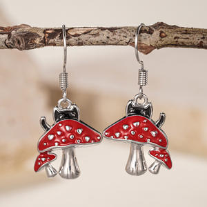 Boucles d'oreilles champignon en or blanc plaqué or E4826 avec pendentif cœur en zircon cubique pour femme, style mignon pour usage quotidien - Product Image 3