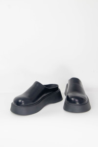 Custom Low MOQ Wholesale Classic Work Thick Heel Rubber Outsole <b>Real</b> Leather Mule Slippers Logo Custom Big Toe <b>Black</b> Leather - Product Image 3