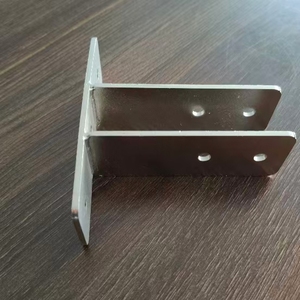 Pièces en tôle estampée en acier, acier inoxydable, aluminium pour l'estampage de métaux sur mesure et les composants formés avec précision - Product Image 2