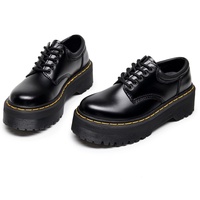 Vente en gros fabricant : Nouvelles chaussures en cuir à bout rond, style universitaire britannique rétro, semelle épaisse, pour hommes et femmes, collection 2025