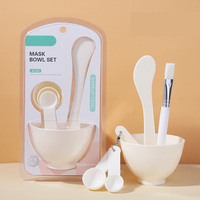 Nouvel ensemble de brosses faciales 6-en-1 en silicone souple et nylon avec bol, brosse, cuillère et applicateur – Léger (65g) – Vente en gros 2025