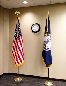 3x5 FT bandiera americana con frangia 3x5 Ft bandiera USA pesante nappa ricamata da interni stelle cucite a strisce di colore vibrante <span class=keywords><strong>Banner</strong></span> - Product Image 4