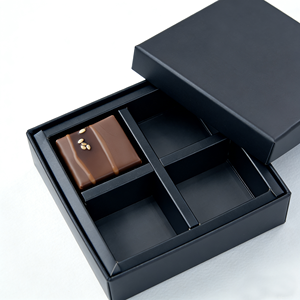 กล่องบรรจุภัณฑ์ช็อกโกแลตสำหรับวันวาเลนไทน์<span class=keywords><strong>แล</strong></span>ะงานแต่งงาน ทำจากกระดาษแข็งเกรดอาหาร ดีไซน์หรูหรา<span class=keywords><strong>ต</strong></span>ามสั่ง สำหรับขนมและช็อก<span class=keywords><strong>โก</strong></span><span class=keywords><strong>แล</strong></span><span class=keywords><strong>ต</strong></span> - Product Image 5
