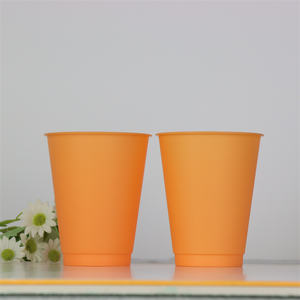 Gobelets en plastique jetables à paroi simple personnalisés pour thé au lait avec fonction de changement de couleur et impression numérique - Product Image 1