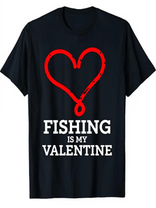T-shirt da uomo in cotone elasticizzato con stampa grafica 'Fishing Is My Valentine', nera, a maniche corte, girocollo, vestibilità comoda - Regalo di San Valentino - Product Image 1