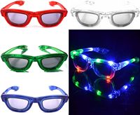 Vente chaude Nouveau Design Créatif LED Lunettes De Fête Lunettes Lumineuses Lunettes De Soleil Night Party Lunettes Clignotant LED Lunettes