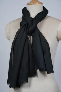 Étole en cachemire et laine fine teinte à la main pour femme – Douce, légère, luxueuse, de qualité supérieure, élégante pour la mode hivernale - Product Image 6