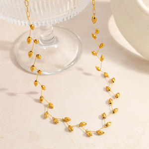 Collar de Perlas con Baño de Oro de 18k, Diseño de Capullo Floral, Joyería para Uso Diario y Festividades - Product Image 2