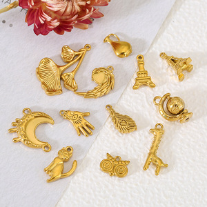 จี้สแตนเลสทรงต่างๆ สำหรับทำสร้อยคอ DIY อุปกรณ์ตกแต่งเครื่องประดับ รูปทรงดวงจันทร์ ลูกโลก หอไอเฟล ลูกแมว ยีราฟ ต้นปาล์ม - Product Image 1