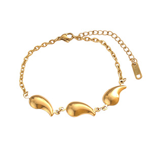 Pulsera de <span class=keywords><strong>Mariposa</strong></span> de Acero Inoxidable al por Mayor para Mujer, Chapada en Oro de 18K, Elegante, Resistente al Deslustre, Joyería de Moda, Regalo - Product Image 5