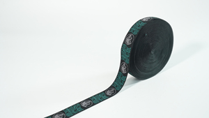 Bande élastique en nylon brodée à chevrons Aoya avec logo en relief <span class=keywords><strong>pour</strong></span> ceinture <span class=keywords><strong>de</strong></span> sous-vêtements, fabricant certifié GRS OEKO-TEX - Product Image 3