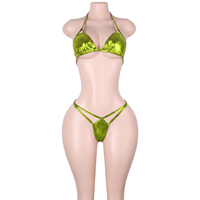 Tenues de danse exotiques sélectionnées : Ensembles de lingerie deux pièces éclatants, strings, tenues de danseuse pour festivals et raves, équipement de scène et de club.