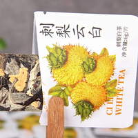 Thé blanc de Yunnan aux arbres anciens, doux mais non gras, avec de la figue de Barbarie, thé pressé blanc nuage