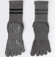Vente en gros coton antidérapant double barre 5 orteils mi-tube chaussettes de yoga Grip barres parallèles respirant course chaussettes de sport pour les femmes