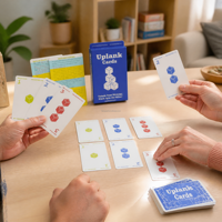 Jeu de cartes stratégique personnalisé professionnel, cartes en papier noir 350GSM avec logique équilibrée pour l'apprentissage des mathématiques, OEM