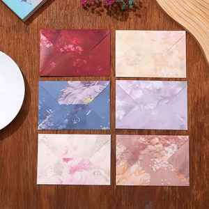 Ensemble de papeterie florale vintage - Enveloppes et papier de qualité supérieure sur le thème du printemps pour les invitations de mariage, les salutations et les occasions spéciales - Product Image 2