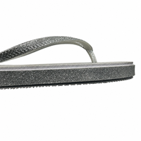 Tongs en PVC à paillettes pour hommes, légères, antidérapantes, sandales de plage d'été, vente en gros, prix abordable, expédition rapide, usage quotidien