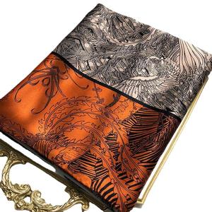 Écharpe en soie à motif de points carrés pour femmes AIMA - Toutes saisons Options de couleur et de taille personnalisées du logo - Product Image 5