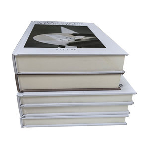 Stampa di Libri Personalizzati di Alta Qualità con Copertina Rigida, Libri Decorativi di Lusso su Arte Moderna e Moda Vintage, Carta Offset - Product Image 2