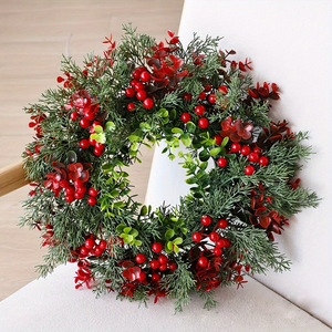 Corona navideña fácil de conseguir, decoración artificial con follaje verde y bayas rojas para puerta principal, adorno navideño de 18 pulgadas de diámetro - Product Image 3