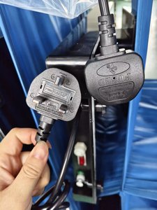 Distributeur d'eau murale de haute qualité à eau chaude et froide avec chauffage instantané et options d'installation murale double - Product Image 4