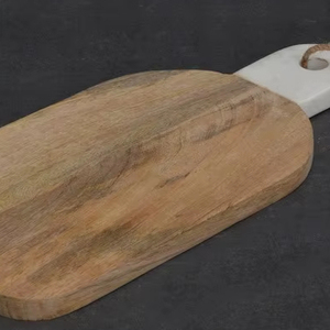 Planche à découper carrée en bois d'acacia portable pour la cuisine domestique, pour couper les fruits, fabriquée à la main en Inde au prix le plus bas - Product Image 1