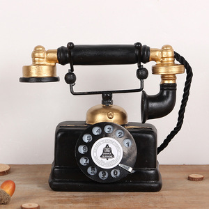 Nostalgische Hars Ambachten Telefoon Ornament Schattige Ouderwetse Handset Voor Interieur Europese Voor Bar Woonkamer Hars Mallen - Product Image 1