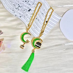 Lámpara Colgante de Metal de Imitación Antigua Moderna y Lujosa con Diseño Único de Medallón Grabado - Product Image 5