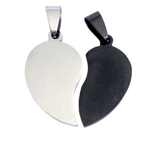 Ciondolo in Acciaio Inossidabile con Charm a Cuore Spezzato, Placcato Oro 24K, Impermeabile, Stile Religioso con Motivo Numerico - Product Image 1
