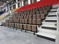 Chaise de théâtre en cuir écologique sur mesure de la marque CETA, siège relevable avec dispositif à ressort automatique, conformité EN 12727, acier