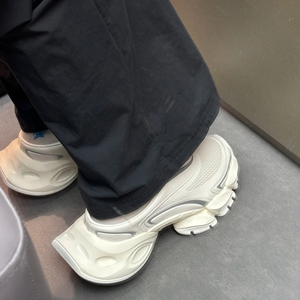 Sneaker Unisex Slip-on Ibrida in Mesh e Camoscio con Suola Chunky Scolpita e Fodera Traspirante - Product Image 4