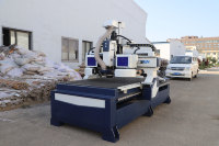 Routeur CNC automatique ATC 1325 de Chine, machine de sculpture sur bois 4*8 pieds pour meubles et armoires de cuisine