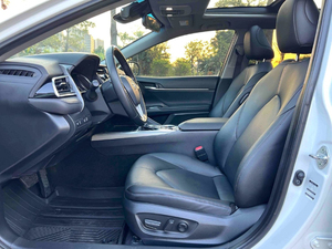 รถยนต์โตโยต้า แคมรี่ ปี 2019 รุ่นใหม่ เครื่องยนต์เบนซิน 2.0 HXS PLUS Edition รถมือสองสำหรับผู้ใหญ่ ทัชเคนต์ - Product Image 3