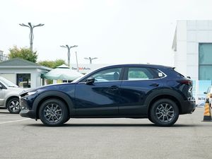 Mazda <span class=keywords><strong>CX</strong></span> - 30 2024 2.0L manuel Shangyue édition voiture à essence conduite à gauche <span class=keywords><strong>SUV</strong></span> compact de Chine - Product Image 3