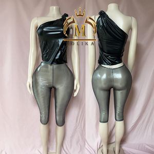 Completo da donna trendy in <span class=keywords><strong>pelle</strong></span> PU: Top scollato e shorts abbinati - Set 2 pezzi sexy Y2K per abbigliamento femminile 2026 - Product Image 2