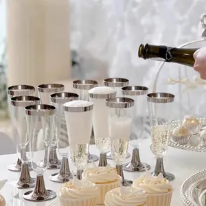 ถ้วยไวน์ค็อกเทลปาร์ตี้6ออนซ์แบบใช้แล้วทิ้งแก้วใสสำหรับงานแต่งงานถ้วยแชมเปญพลาสติกทรงสูง