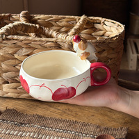 Bol en céramique de style américain, dessiné à la main au Japon, avec motif de chat en relief sous glaçure, idéal pour le petit-déjeuner et les salades.