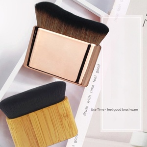 Brocha de Maquillaje en Oferta, Brocha para Base Líquida con Mango de Bambú, Pelo Sintético, Brocha para Rostro y Cuerpo - Product Image 3