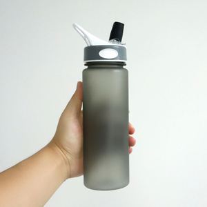 Cheap Empty 600Ml Reusable Recycled Sports Water <b>Bottles</b> Cut-Price Bpa Free Custom Logo Promotional Plastic Tritan Water <b>Bottle</b> - Product Image 1