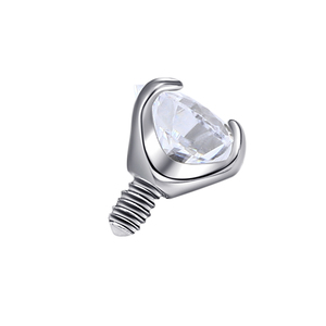 Piercing Labret per Bambini in Titanio ASTM F136 a Forma di Cuore con Zircone Trasparente 5A, Filettatura Interna e Placcatura in Oro 18K - Product Image 4