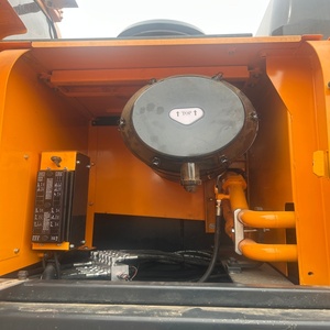 Excavatrice Hyundai R385LC-9T d'occasion, 38 tonnes, hydraulique, bon état - Product Image 2