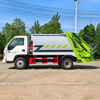 Camion compacteuse à ordures Foton Forland Mini 4x2, petit camion de collecte des déchets, véhicule de gestion des déchets compact, directement de l'usine