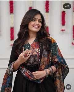Kurta de Algodón Negro para Mujer con Estampado Digital/Grabado y Dupatta Colorida, Tradicional, Corte Regular, Largo hasta la Rodilla, para Fiesta o Uso Casual, India - Product Image 5