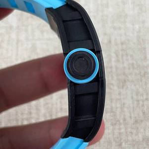 Best-selling high-end 055 hollow ultra-light <b>mechanical</b> <b>watch</b>, fully transparent movement, suitable for men's sports and casual - Product Image 4
