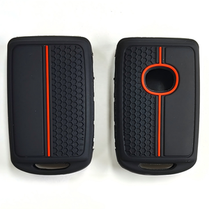 เคสซิลิโคน SKM สำหรับกุญแจรถยนต์ <span class=keywords><strong>Mazda</strong></span> <span class=keywords><strong>3</strong></span>/CX-30/CX-5/CX-50 (<span class=keywords><strong>2020</strong></span>-2025) ป้องกันรอยขีดข่วน ลายรังผึ้ง - Product Image 4